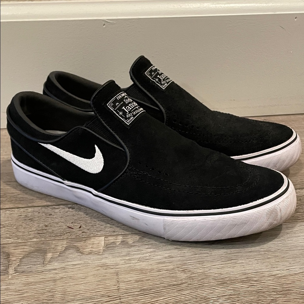 Nike Black and White Slip-On Men's Sneakers